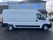 Peugeot Boxer BlueHdi 335 L3H2 Professional Premium Plus Panel Van 11