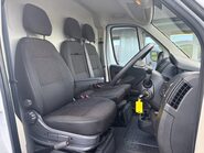 Peugeot Boxer BlueHdi 335 L3H2 Professional Premium Plus Panel Van 29