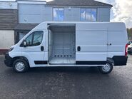 Peugeot Boxer BlueHdi 335 L3H2 Professional Premium Plus Panel Van 9