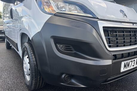 Peugeot Boxer BlueHdi 335 L3H2 Professional Premium Plus Panel Van 24