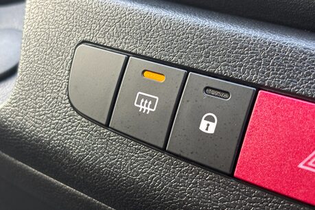 Peugeot Boxer BlueHdi 335 L3H2 Professional Premium Plus Panel Van 33