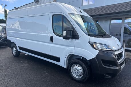 Peugeot Boxer BlueHdi 335 L3H2 Professional Premium Plus Panel Van 5