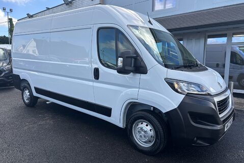 Peugeot Boxer BlueHdi 335 L3H2 Professional Premium Plus Panel Van 5