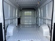 Peugeot Boxer BlueHdi 335 L3H2 Professional Premium Plus Panel Van 14