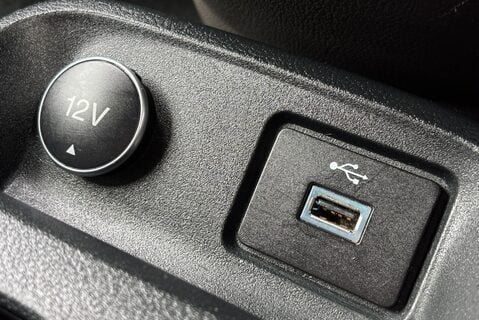 Ford Transit Connect 200 L1 Trend 100 ps Tdci Panel Van - Air Con 24