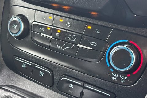 Ford Transit Connect 200 L1 Trend 100 ps Tdci Panel Van - Air Con 17