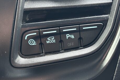 Ford Transit 330 L2 H2 Leader Panel Van - Air Con / F&R Sensors 38