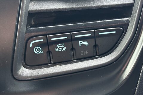 Ford Transit 330 L2 H2 Leader Panel Van - Air Con / F&R Sensors 30