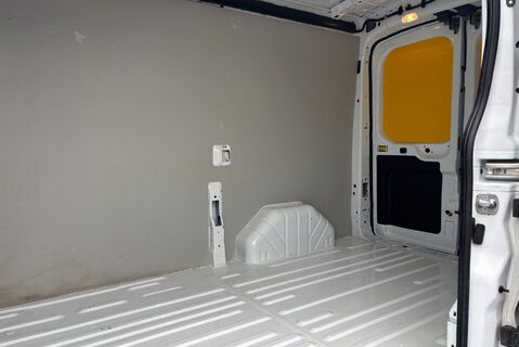 Ford Transit 330 L2 H2 Leader Panel Van - Air Con / F&R Sensors 9