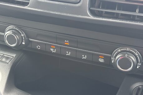 Toyota Proace City L2 Icon 102ps Panel Van - Rear Camera 22