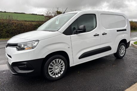 Toyota Proace City L2 Icon 102ps Panel Van - Rear Camera 1