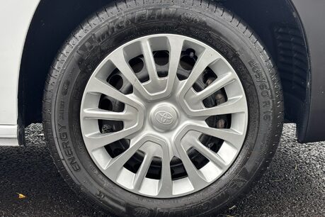 Toyota Proace City L2 Icon 102ps Panel Van - Rear Camera 37