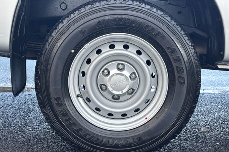 Isuzu D-Max 1.9 TD Single Cab 4x4 Pickup - Air Con - No VAT 35