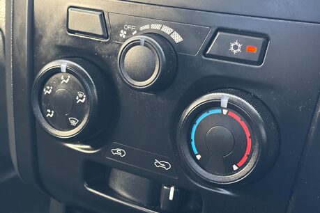 Isuzu D-Max 1.9 TD Single Cab 4x4 Pickup - Air Con - No VAT 17