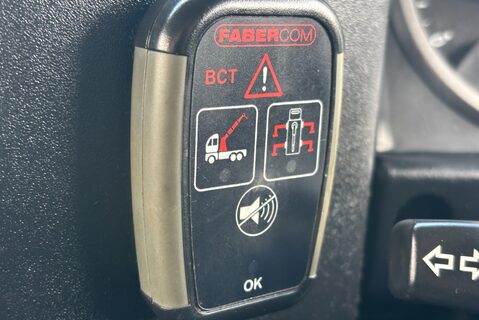 Land Rover Defender 130 130 Tdci Crane Tipper - Air Con - Galv Chassis 37