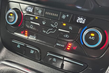 Ford Transit Connect 250 Active L1 100 ps Panel Van - Sat Nav / Climate Control 20