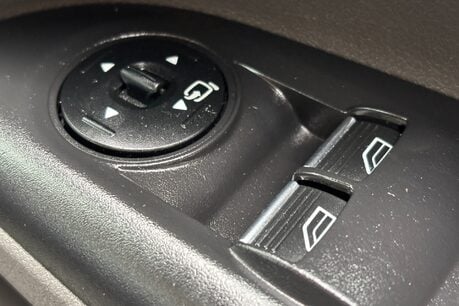 Ford Transit Connect 250 Active L1 100 ps Panel Van - Sat Nav / Climate Control 44