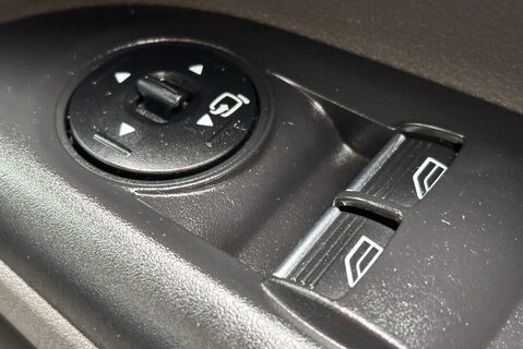 Ford Transit Connect 250 Active L1 100 ps Panel Van - Sat Nav / Climate Control 35