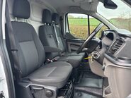 Ford Transit Custom 300 L2 H2 Trend 130 ps Panel Van - Air Con 4
