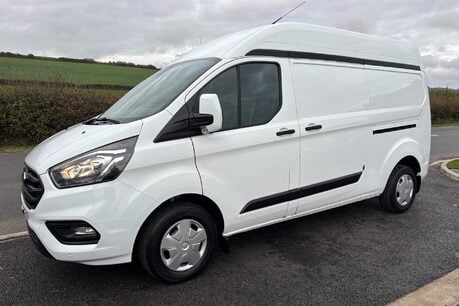 Ford Transit Custom 300 L2 H2 Trend 130 ps Panel Van - Air Con 1