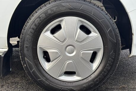 Ford Transit Custom 300 L2 H2 Trend 130 ps Panel Van - Air Con 35