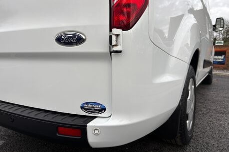 Ford Transit Custom 300 L2 H2 Trend 130 ps Panel Van - Air Con 26