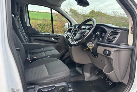 Ford Transit Custom 300 L2 H2 Trend 130 ps Panel Van - Air Con 17