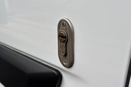 Ford Transit Custom 300 L2 H2 Trend 130 ps Panel Van - Air Con 25