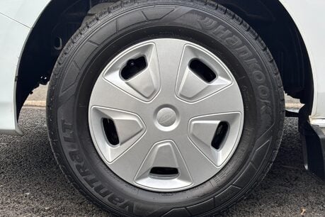 Ford Transit Custom 300 L2 H2 Trend 130 ps Panel Van - Air Con 37