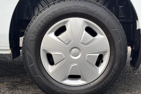 Ford Transit Custom 300 L2 H2 Trend 130 ps Panel Van - Air Con 29