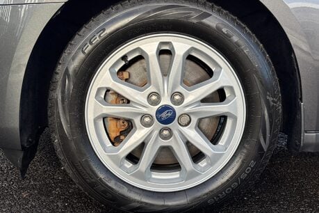 Ford Transit Connect 200 L1 Limited 120 ps Panel Van 36