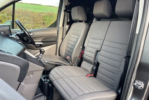 Ford Transit Connect 200 L1 Limited 120 ps Panel Van 3
