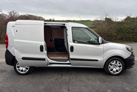 Fiat Doblo 1.6 16V 105 ps Tecnico Maxi Multijet II 11