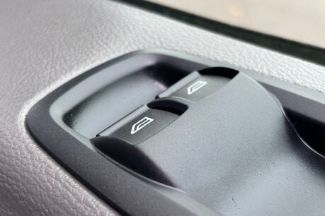 Ford Transit 350 Srw L4 130 ps Single Cab Dropside Truck 40