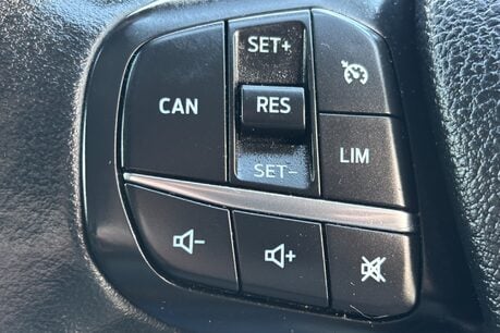 Ford Transit 310 L2 H2 Limited 170 ps Selectshift Automatic - Sat Nav 24