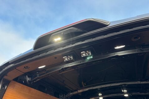 Ford Transit 310 L2 H2 Limited 170 ps Selectshift Automatic - Sat Nav 28