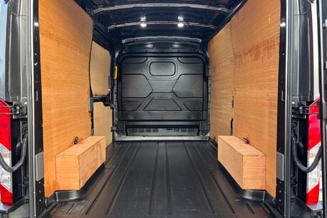 Ford Transit 310 L2 H2 Limited 170 ps Selectshift Automatic - Sat Nav 14