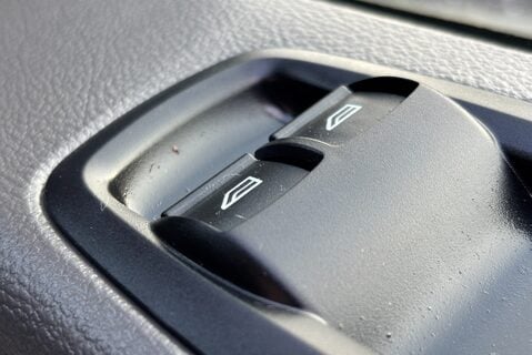 Ford Transit 310 L2 H2 Limited 170 ps Selectshift Automatic - Sat Nav 46