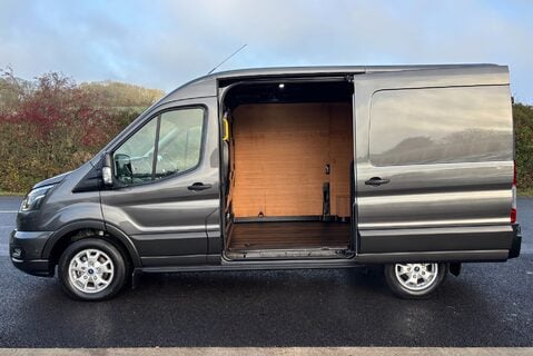 Ford Transit 310 L2 H2 Limited 170 ps Selectshift Automatic - Sat Nav 9