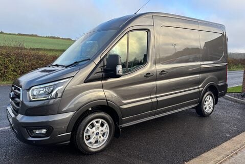 Ford Transit 310 L2 H2 Limited 170 ps Selectshift Automatic - Sat Nav 1