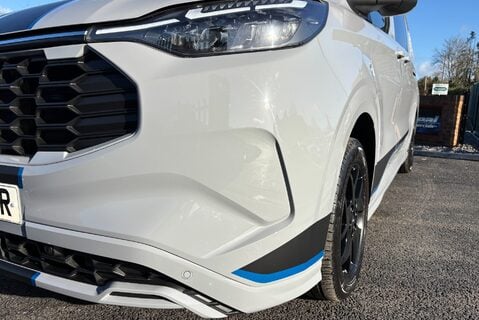 Ford Transit Custom 320 Sport L2H1 Duratec 11.8 kWh PHEV Dciv 25