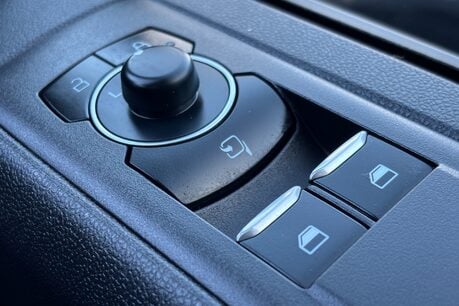 Ford Transit Custom 320 Sport L2H1 Duratec 11.8 kWh PHEV Dciv 50