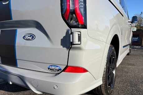 Ford Transit Custom 320 Sport L2H1 Duratec 11.8 kWh PHEV Dciv 31