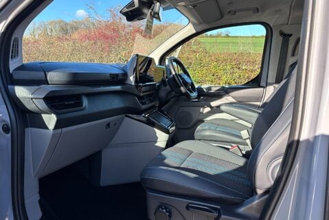 Ford Transit Custom 320 Sport L2H1 Duratec 11.8 kWh PHEV Dciv 16