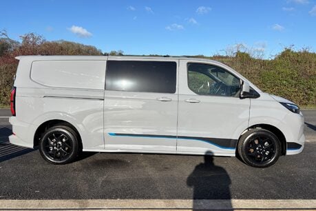 Ford Transit Custom 320 Sport L2H1 Duratec 11.8 kWh PHEV Dciv 11