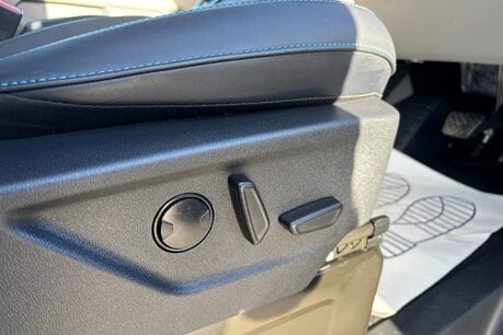 Ford Transit Custom 320 Sport L2H1 Duratec 11.8 kWh PHEV Dciv 35