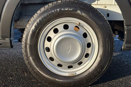 Ford Transit 350 Drw L2 130 ps Single Cab Tipper - Air Con / Tow Axle 34