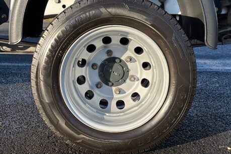 Ford Transit 350 Drw L2 130 ps Single Cab Tipper - Air Con / Tow Axle 33