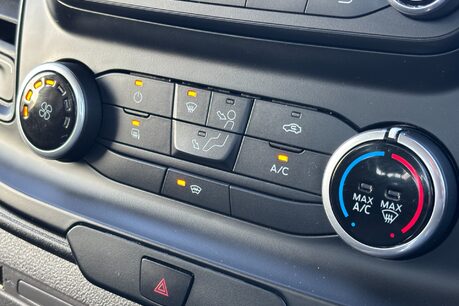 Ford Transit 350 Drw L2 130 ps Single Cab Tipper - Air Con / Tow Axle 19