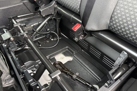 Ford Transit 350 L3 H3 165 ps Limited Automatic Panel Van - Sat Nav / 360 Camera's 19